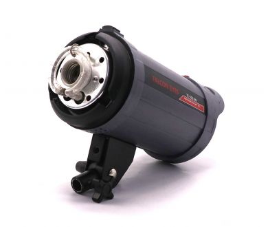 Студийная вспышка Falcon Eyes модель TE-300 BW