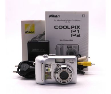 Цифровая фотокамера Nikon coolpix P1 в упаковке
