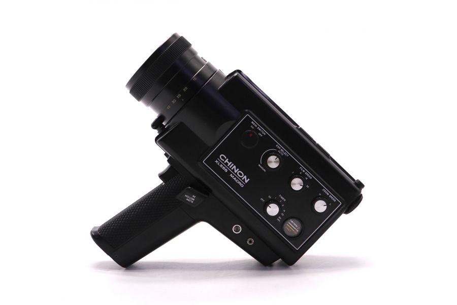 Винтажная кинокамера Chinon XL 555 Macro kit