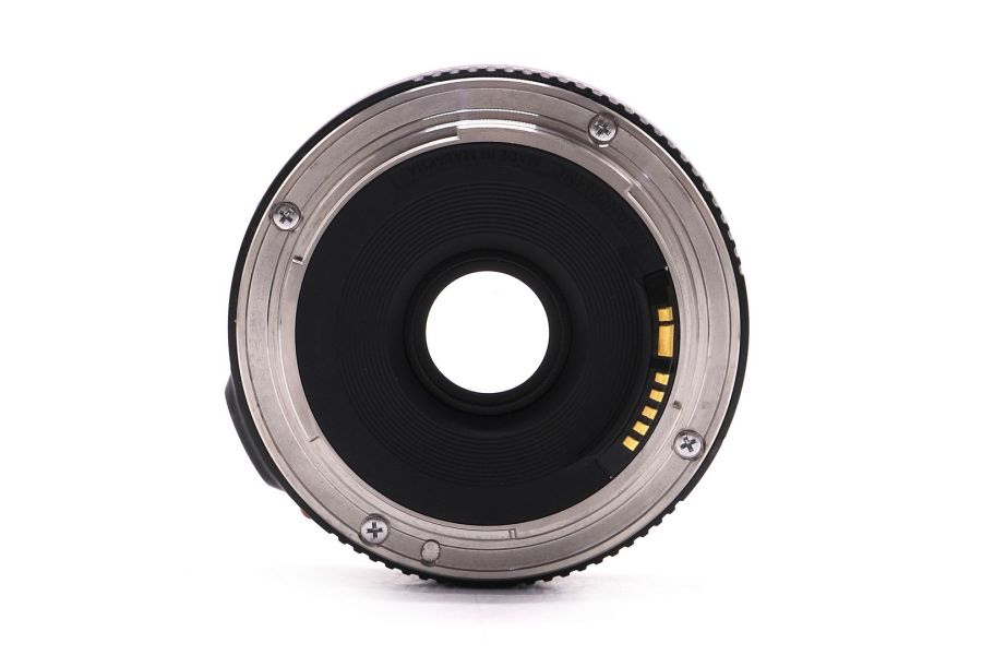 Компактный объектив Canon EF 40mm f/2.8 STM