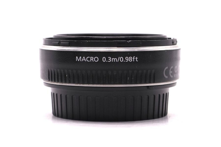 Компактный объектив Canon EF 40mm f/2.8 STM