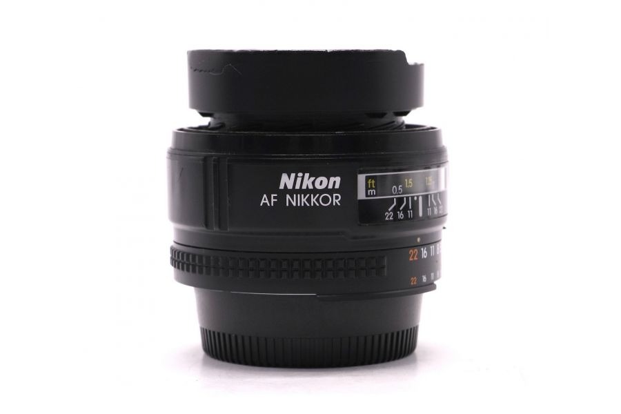 Широкоугольный объектив Nikon 35mm f/2D AF Nikkor