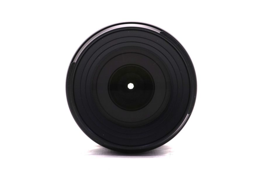 Телеобъектив Tamron 70-300mm f/4.5-6.3 Di III RXD в упаковке