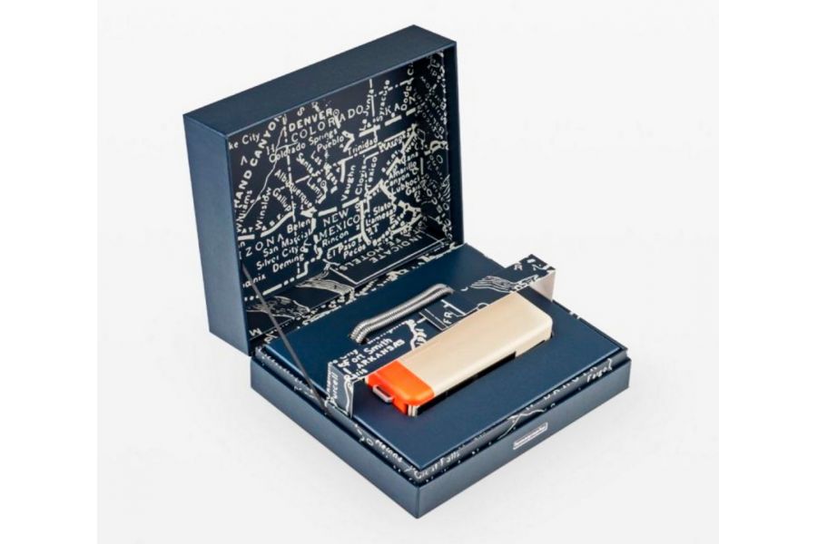 Lomography Lomomatic 110 Golden Gate Edition в упаковке