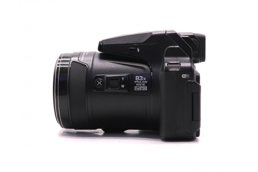 Компактный фотоаппарат Nikon Coolpix P900