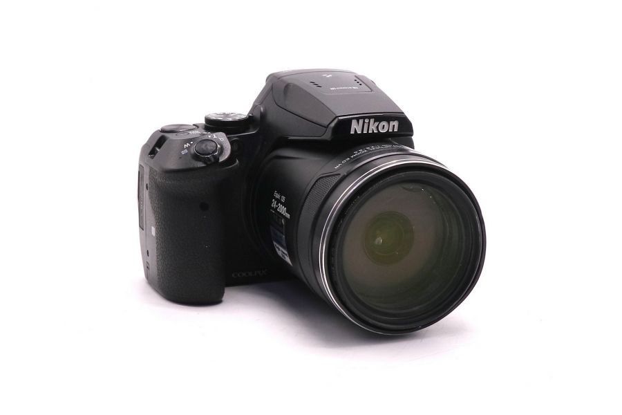 Компактный фотоаппарат Nikon Coolpix P900