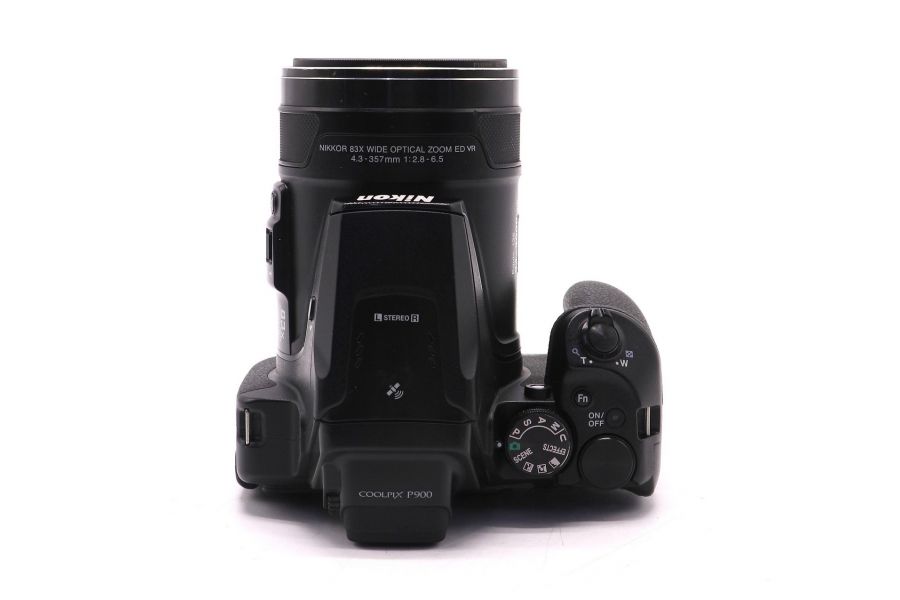 Компактный фотоаппарат Nikon Coolpix P900
