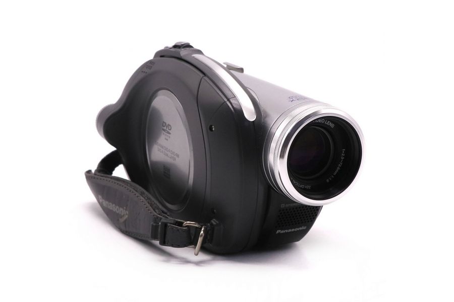 Видеокамера компактная цифровая Panasonic VDR-D220