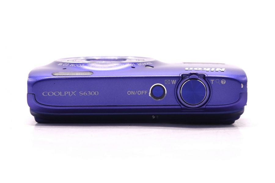 Фотоаппарат Nikon Coolpix S6300 в упаковке