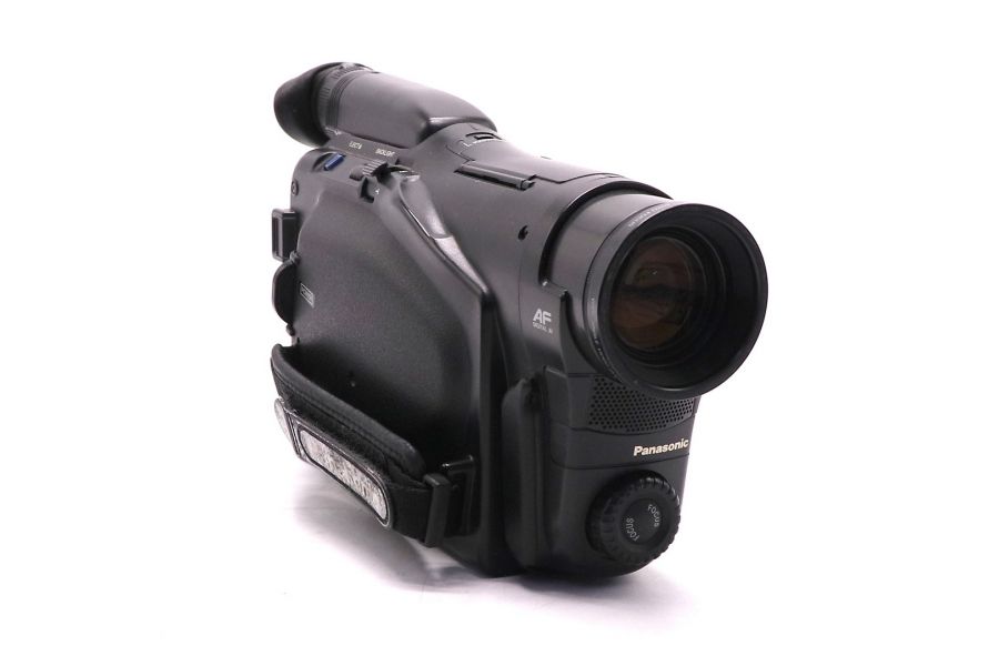 Видеокамера Panasonic NV-RX2EN в упаковке