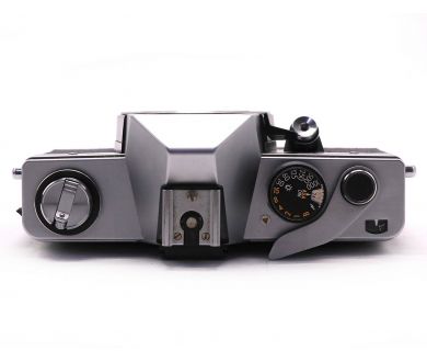Зеркальный пленочный фотоаппарат Praktica LTL body