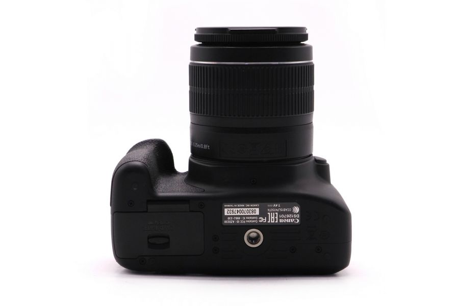 Canon EOS 4000D kit в упаковке (пробег 1355 кадров)