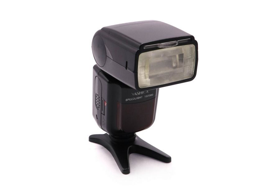 Фотовспышка накамерная Yashica Speedlight YS8000