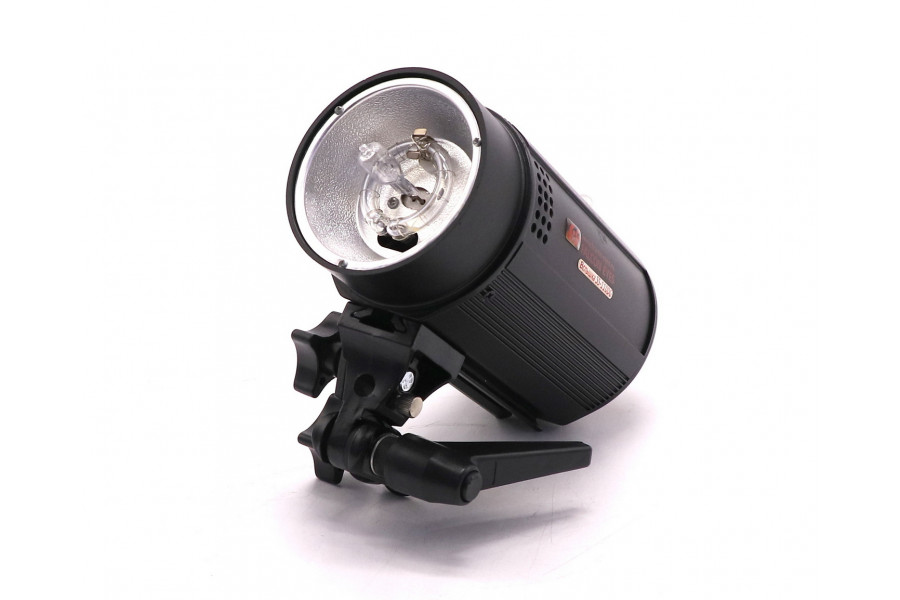 Импульсная студийная вспышка Falcon Eyes SS-110DG