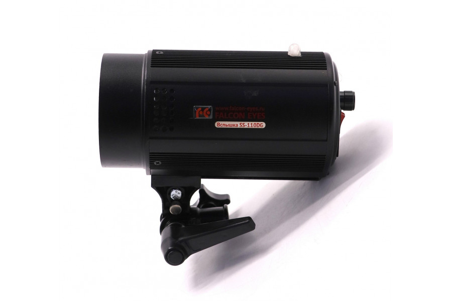 Импульсная студийная вспышка Falcon Eyes SS-110DG