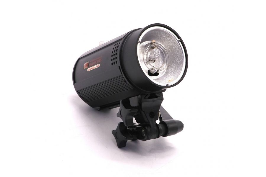 Импульсная студийная вспышка Falcon Eyes SS-110DG