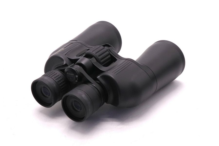 Бинокль призменный Nikon Action 10-22X50 CF