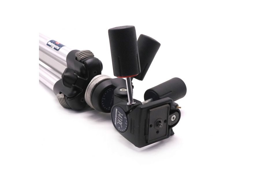 Фотоштатив Manfrotto 190D + голова 141RC