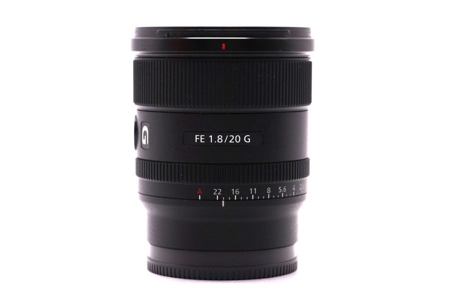 Объектив Sony 1.8/20mm SEL20F18 в упаковке