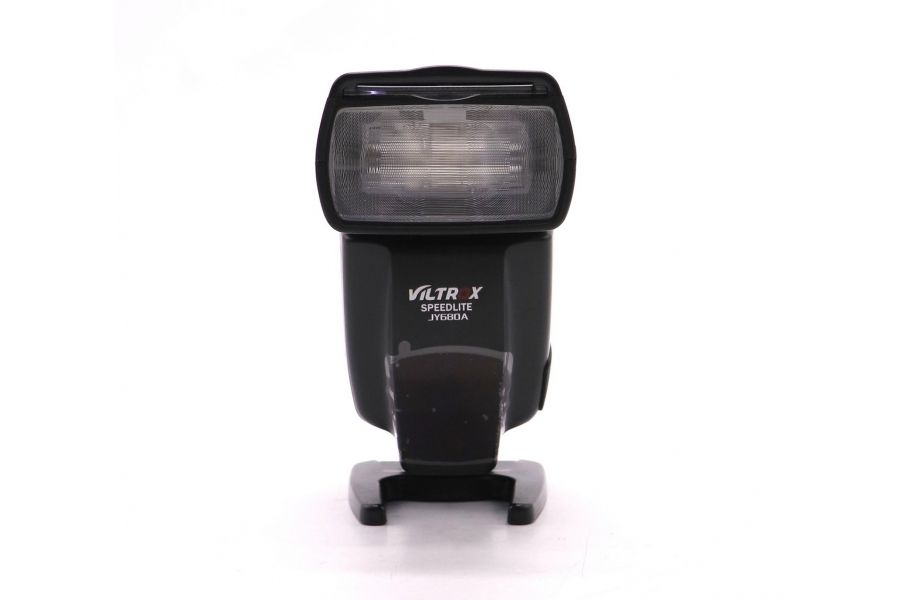 Фотовспышка Viltrox Speedlite JY-680A в упаковке