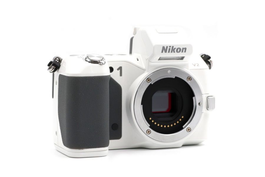 Камера Nikon 1 V2 body (пробег 8440 кадров)