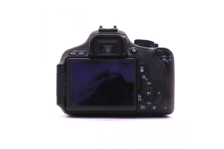 Камера Canon EOS 600D kit (пробег 8430 кадров)