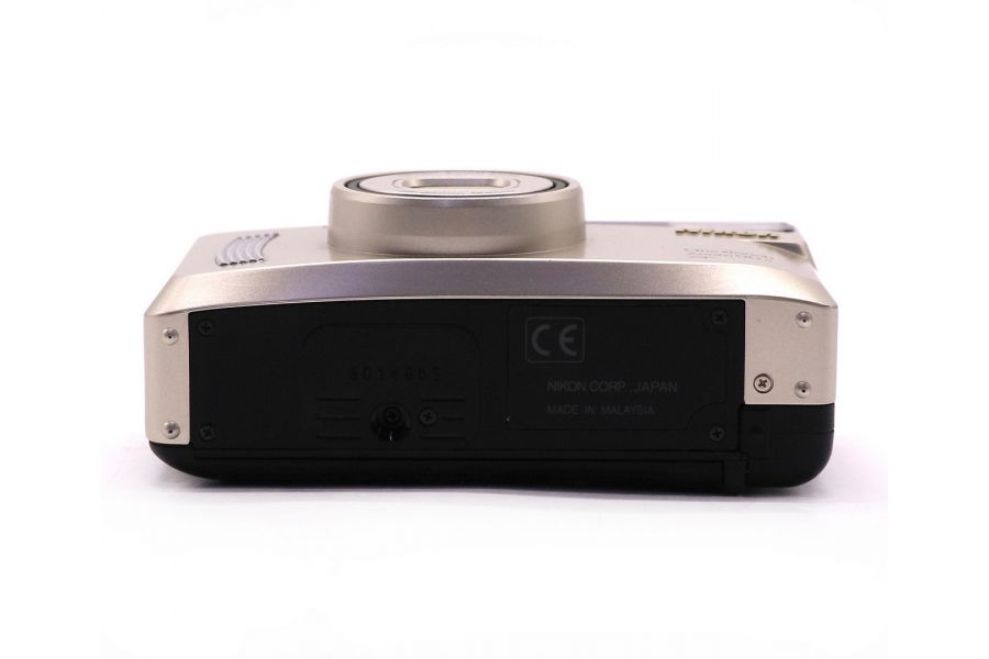 Камера Nikon One Touch Zoom 90S AF в упаковке