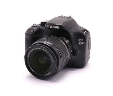 Canon EOS 550D kit (пробег 16945 кадров)