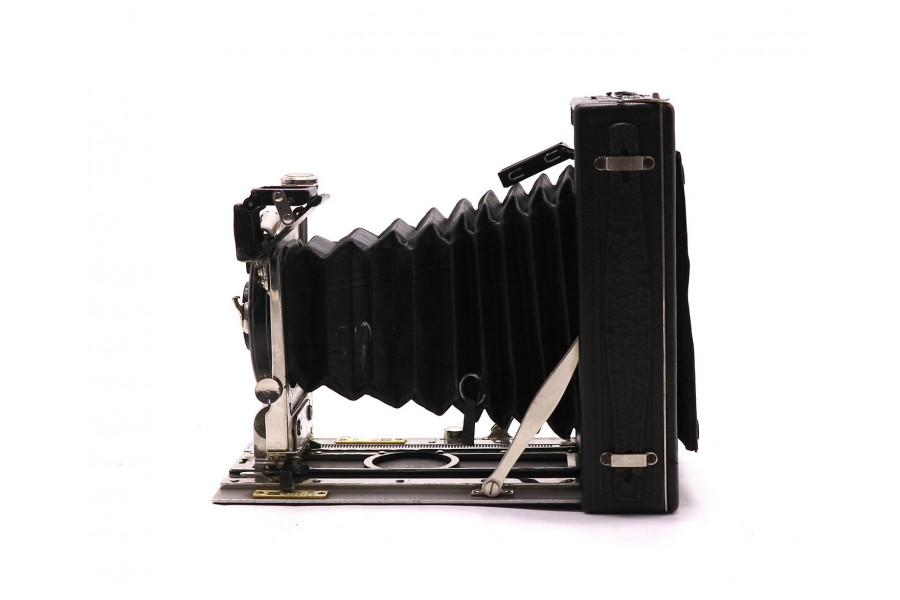 Складной фотоаппарат Ernemann Bob II (Germany)