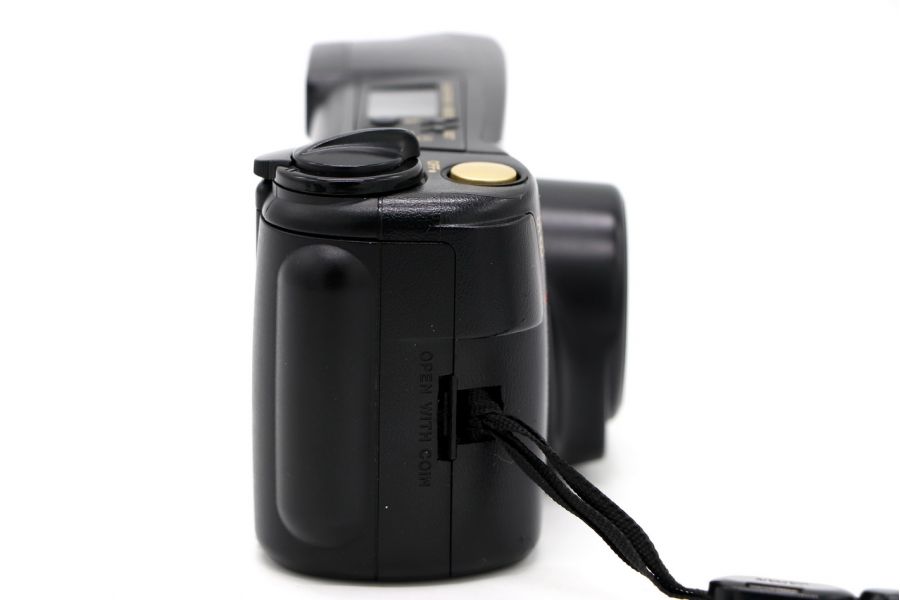 Аналоговая фотокамера Olympus Superzoom 800