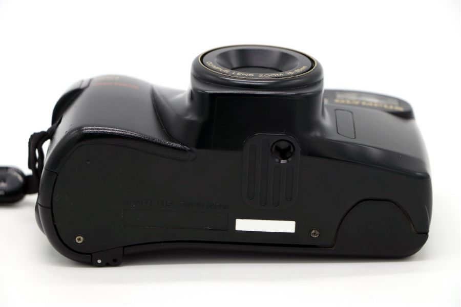 Аналоговая фотокамера Olympus Superzoom 800