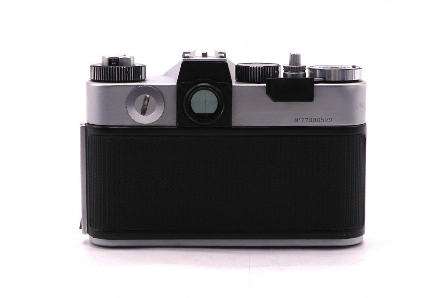 Ранний фотоаппарат Зенит ТТЛ (№77000529)