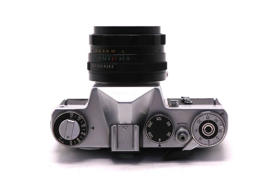 Ранний фотоаппарат Зенит ТТЛ (№77000529)