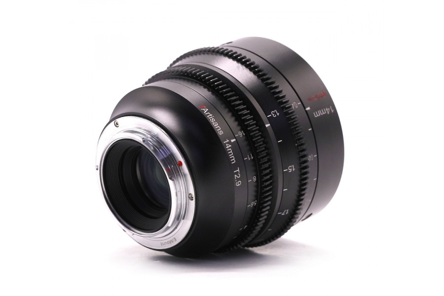 Объектив 7artisans 14mm T2.9 Sony E в упаковке
