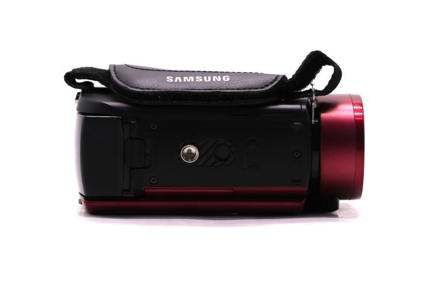 Видеокамера c сенсорным экраном Samsung HMX-H300