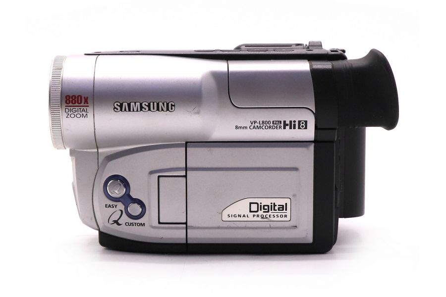 Видеокамера аналоговая формата Hi8 Samsung VP-L800