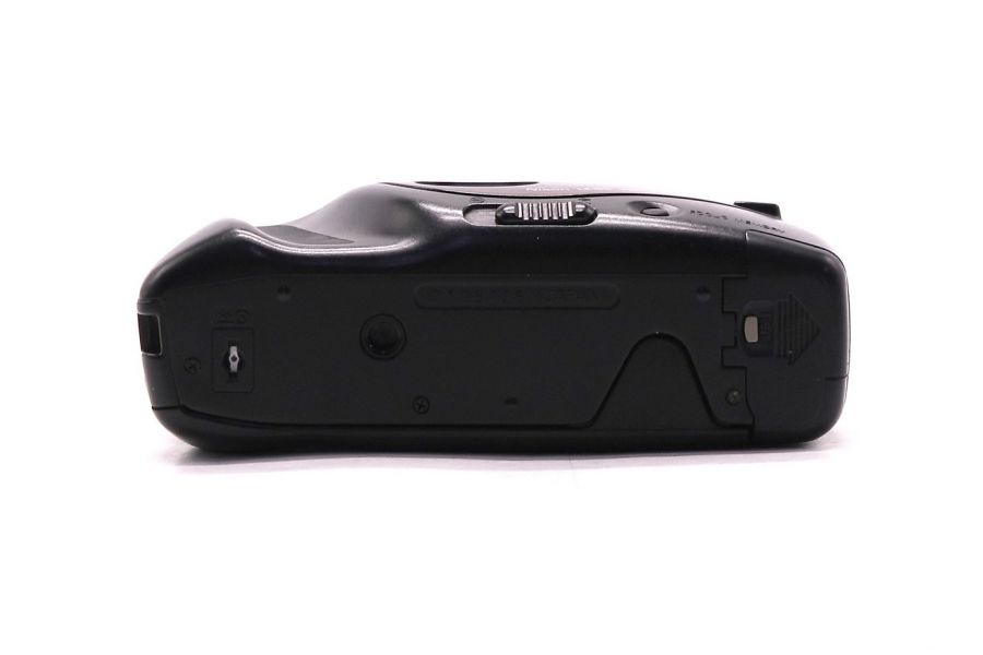 Пленочная компактная камера Nikon RF 2