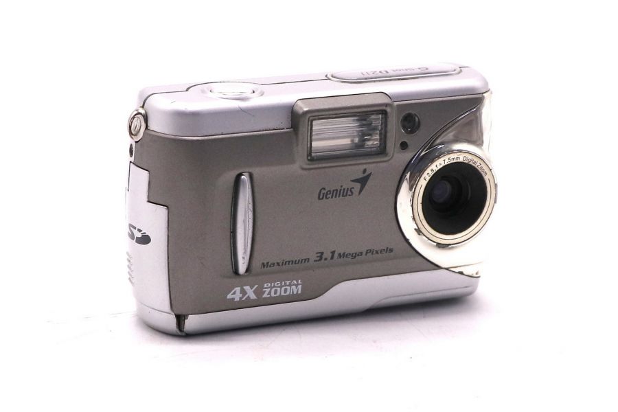 Цифровая компактная камера Genius G-Shot D211