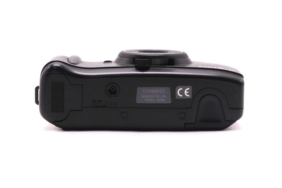 Аналоговая компактная камера Minolta C10