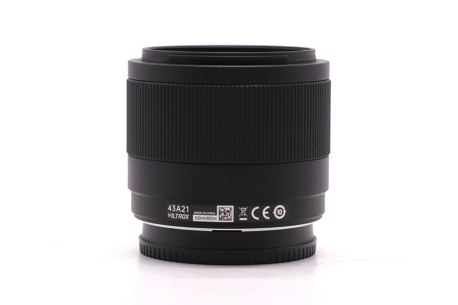 Viltrox AF 25mm f/1.7 для Fujifilm X-Mount в упаковке