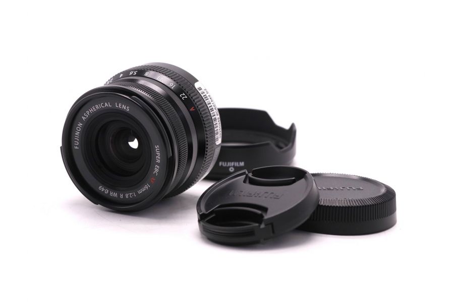 Компактный объектив Fujifilm XF 16mm f/2.8 R WR