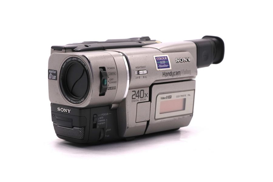 Аналоговая видеокамера типа Video8 Sony CCD-TRV37E