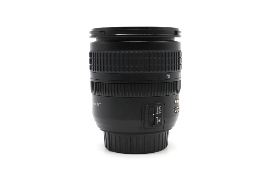 Стильный Nikon 18-70mm f3.5-4.5G ED-IF AF-S DX Zoom Nikkor