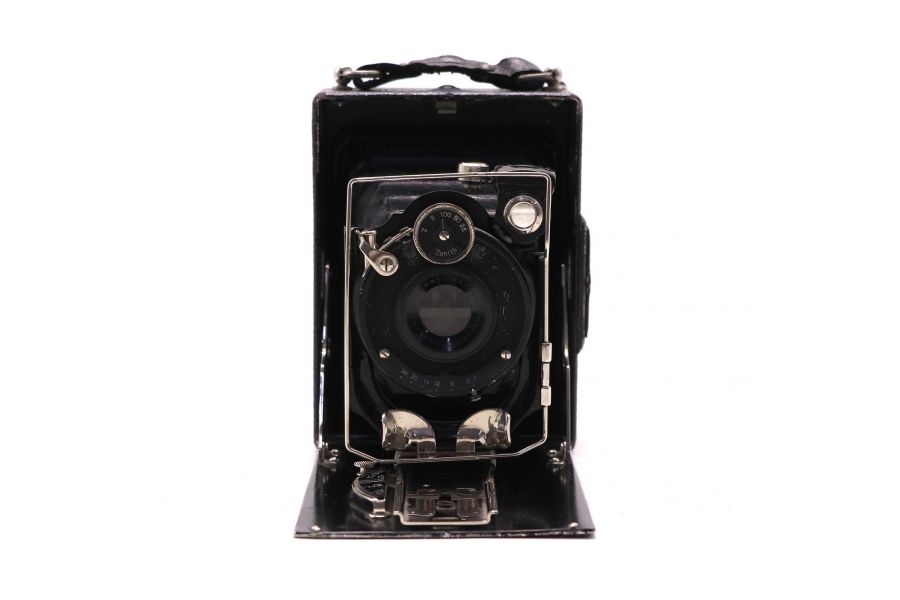 Фотоаппарат Jhagee +  Jhagee-Anastigmat 6.3/105mm