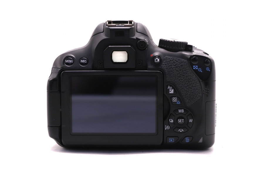 Canon EOS 650D kit (пробег 95150 кадров)