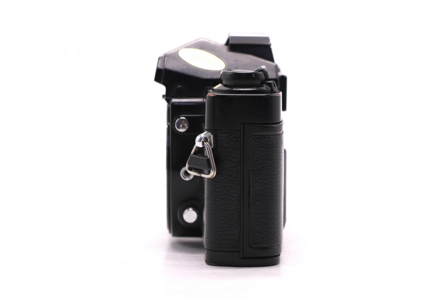 Зеркальный пленочный фотоаппарат Minolta XG9 body