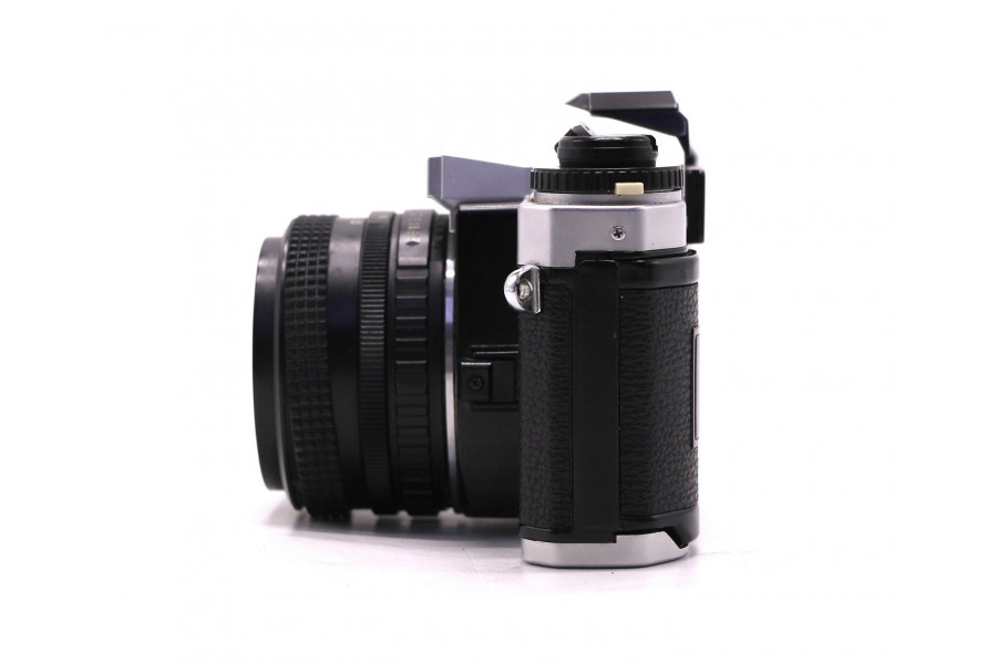 Пленочный зеркальный фотоаппарат Fujica AX-1 kit