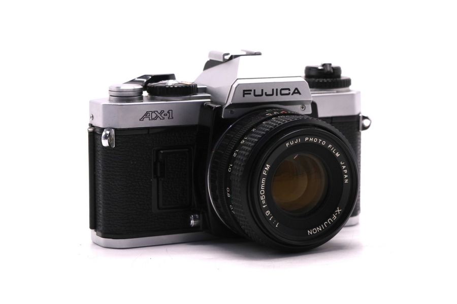 Пленочный зеркальный фотоаппарат Fujica AX-1 kit