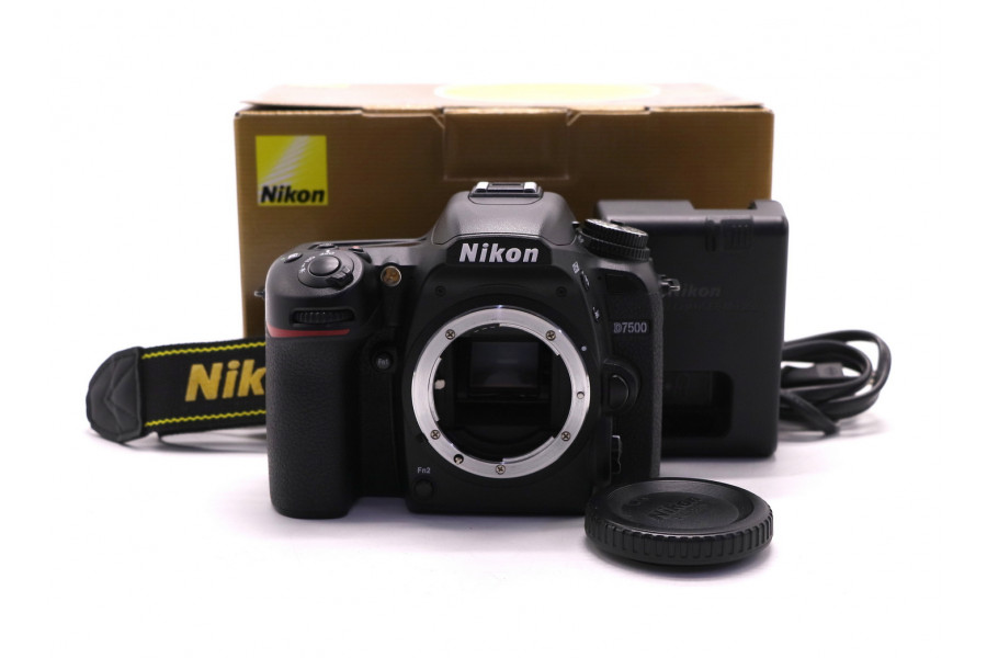 Nikon D7500 body в упаковке (пробег 26880 кадров)