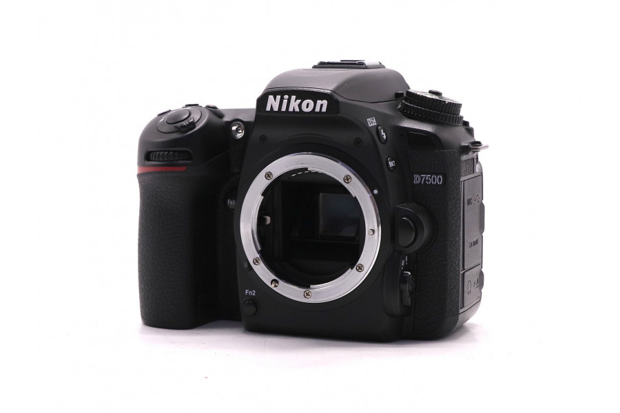 Nikon D7500 body в упаковке (пробег 26880 кадров)